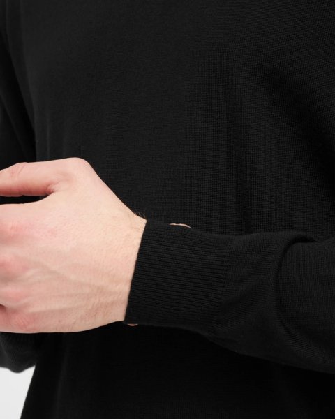 Zoom bild av Milan mens pullover v-neck, black
