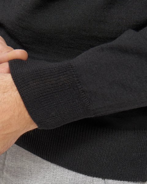 Zoom bild av Copenhagen mens pullover v-neck slimfit, black