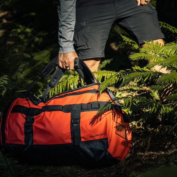 Zoom bild av Nautilus Waterproof Duffel 70, red