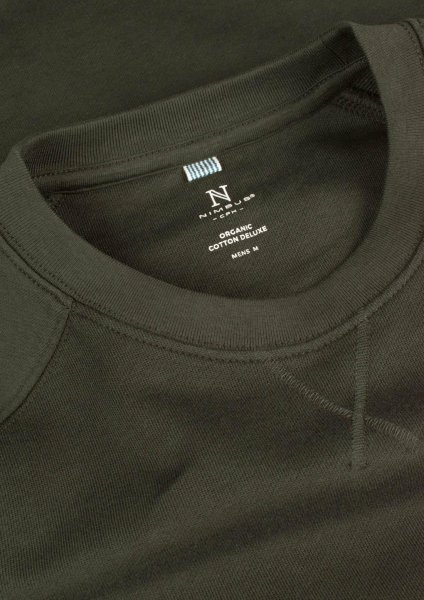 Zoom bild av Luxury lightweight crewneck, olive