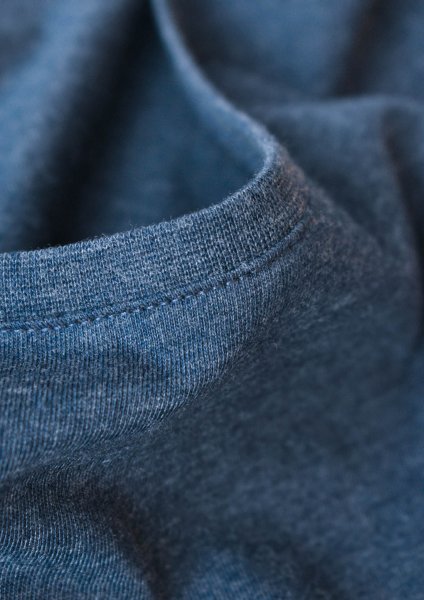 Zoom bild av Woman soft round neck t-shirt, navy melange